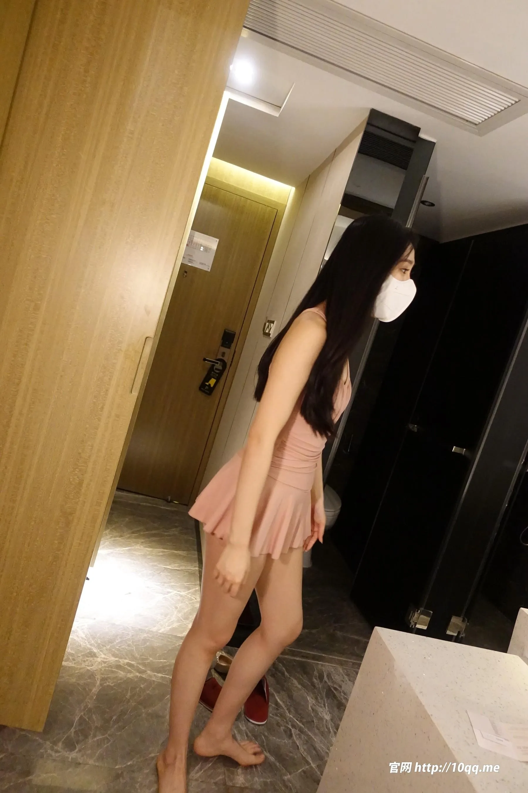 [ROSI口罩系列]2023.04.22 NO.2505 [48P]插图1